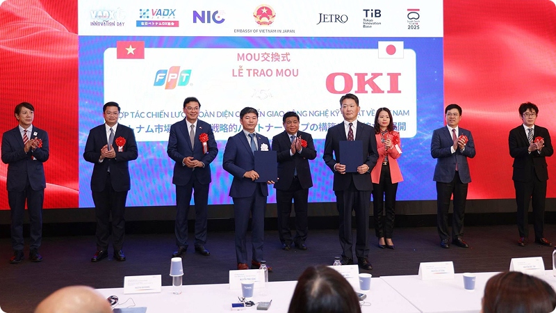 Mua 65% cổ phần hai công ty con của OKI mở rộng hợp tác toàn diện trong nhiều lĩnh vực công nghệ.